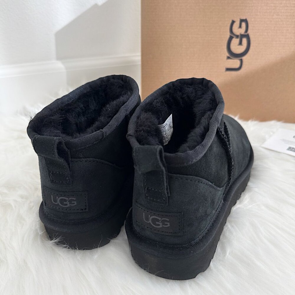 UGG CLASSIC ULTRA MINI BOOT Black NWB